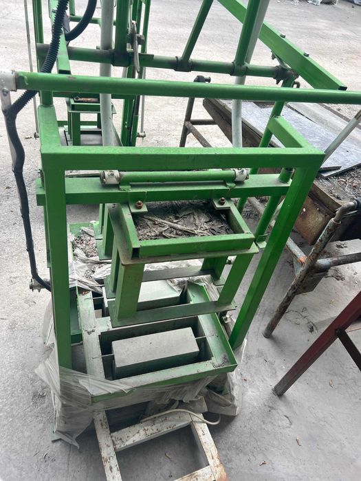 Станок для производства сплитерных блоков