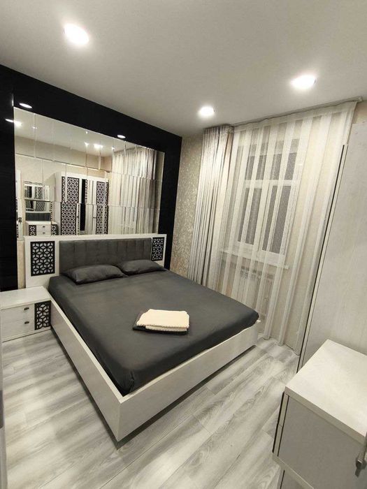 Сдам свою квартиру в центре метро Ойбек