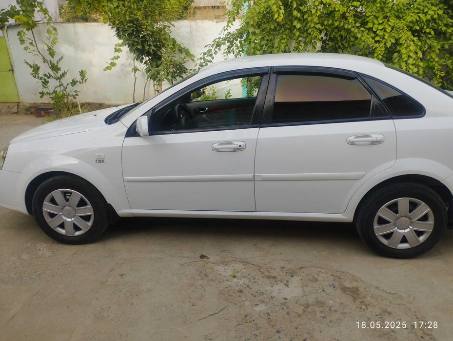 Ласетти сотилади 1.8 мотор