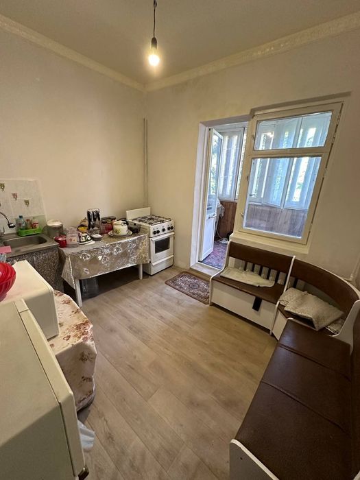 Продаётся на Карасу-1 4ком