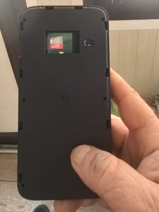 Скрита камера в безжична преносима батерия