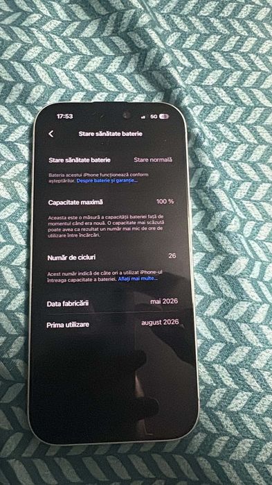 Vând iPhone 17 , 256 GB, încărcător , preț 3800