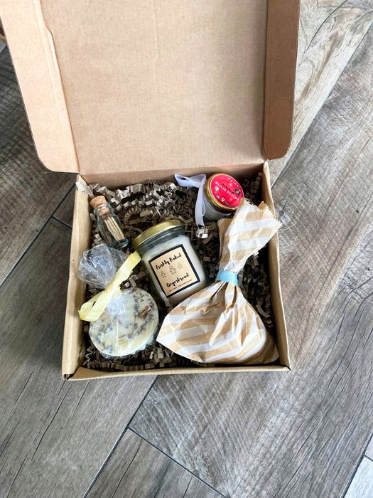 Подаръчни кутии със соеви свещи, коледни свещи