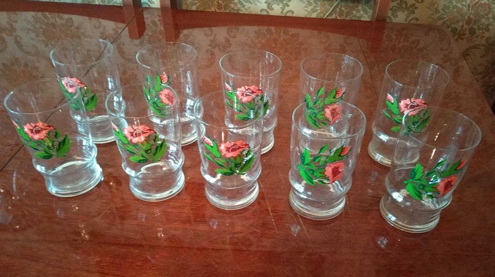 Стеклянные стаканы - набор