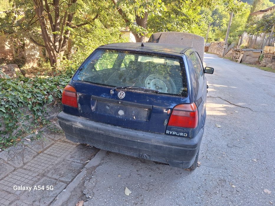 Vw Golf 3 1.6  75 konq gaz i Benzin