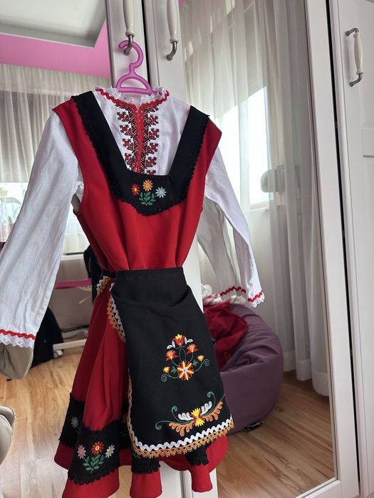 Детска носия за момиче