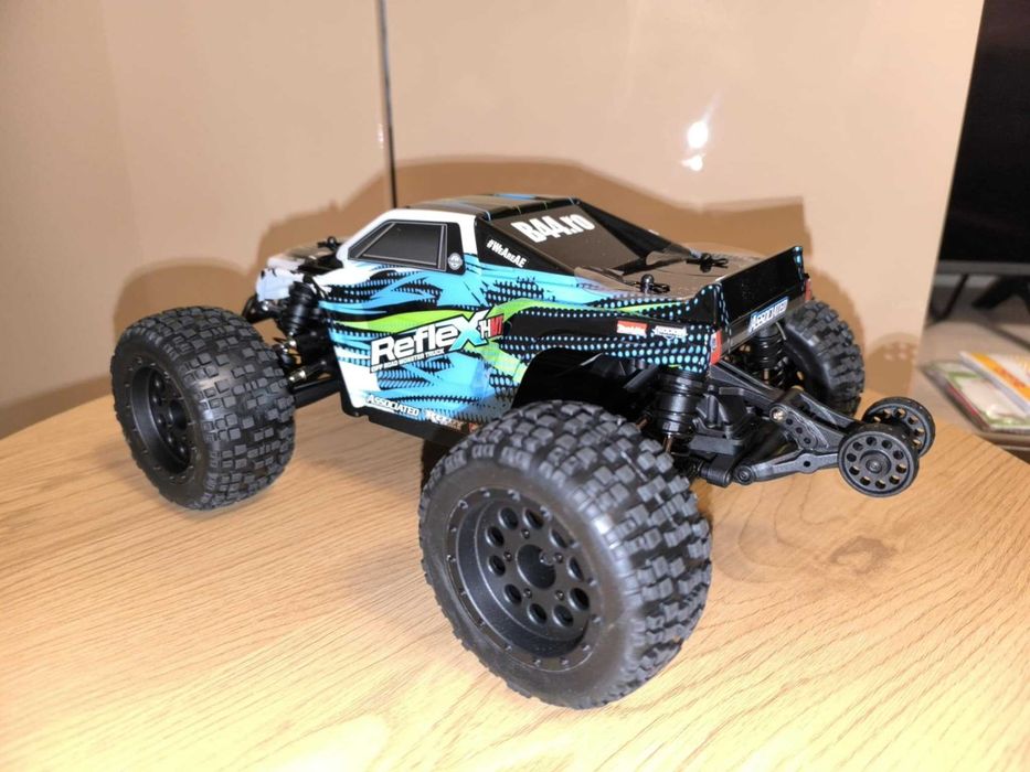 Automodel masinuta cool Associated Monster RTR (Traxxas, HPI, Arrma)