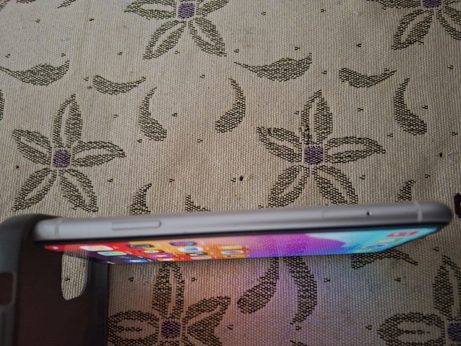 Продас Айфон11 64 гигов