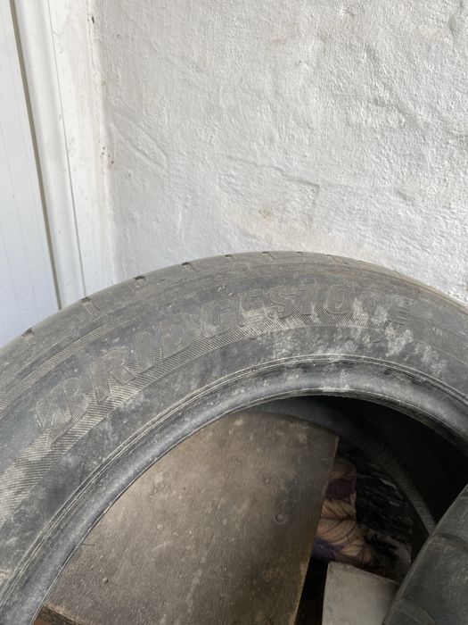 Продам шины  бричстоун