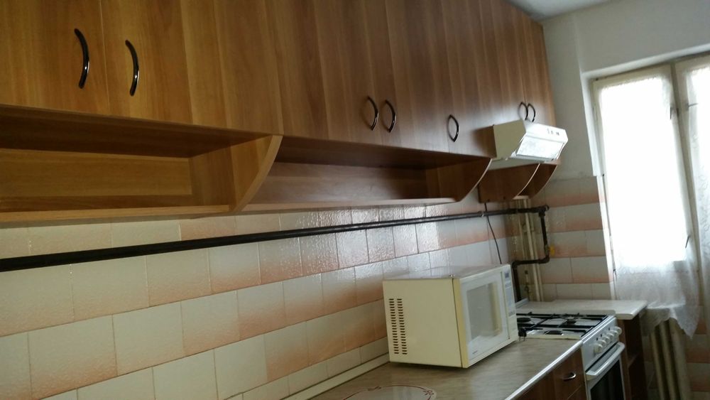 Apartament de închiriat -PLOIESTI - BLV. REPUBLICII