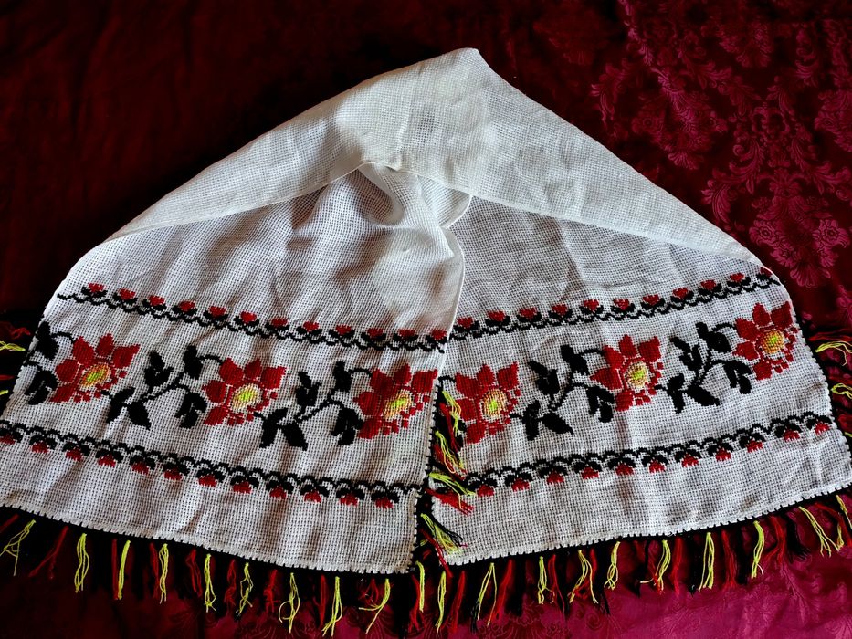 STERGAR/PROSOP tradițional,cusut manual