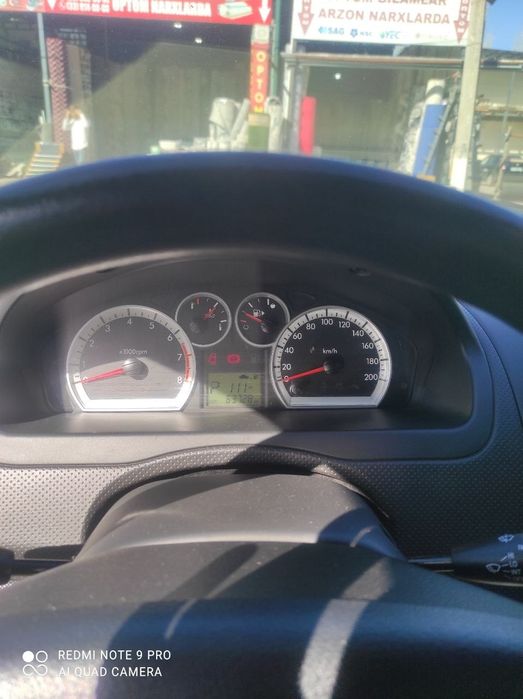 Nexia 3 avtomat sotiladi