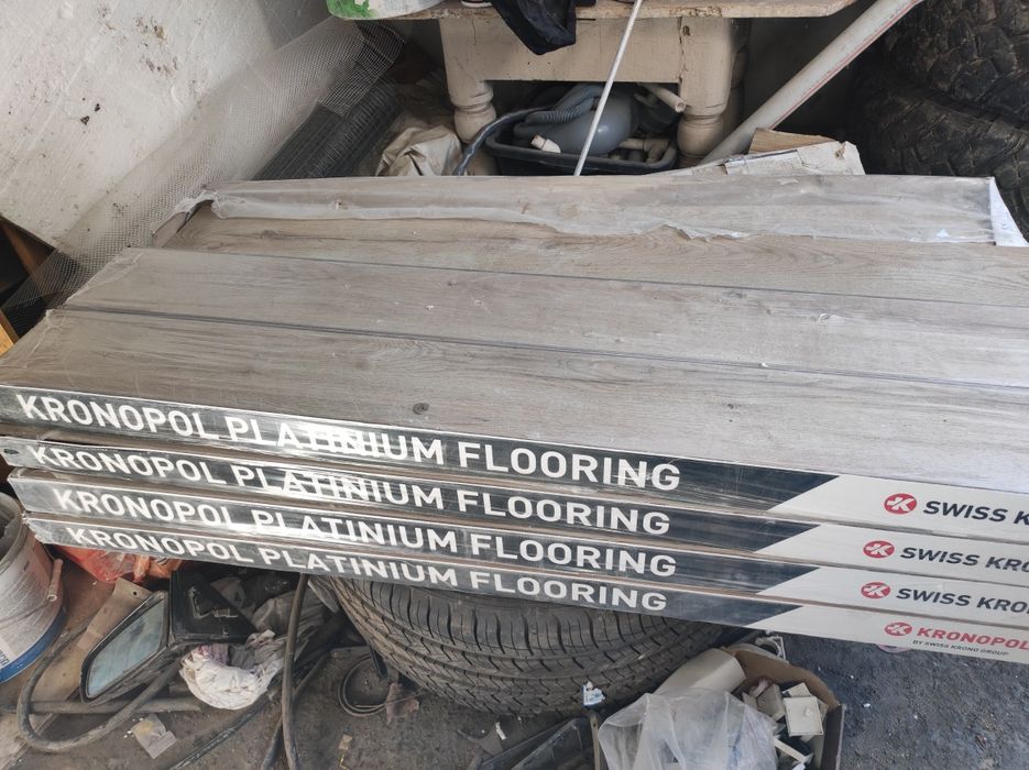 Продам напольные ламинаты