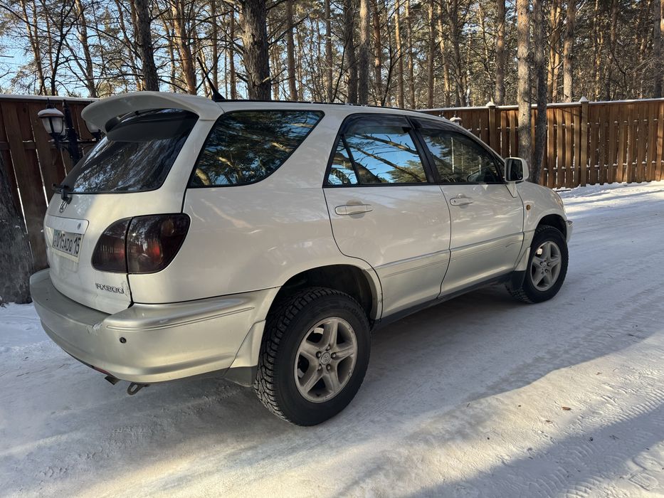 Проодам машину тоиота хайрер