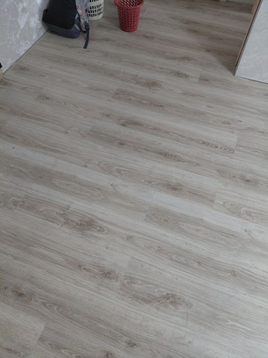 Продам б/у ламинат