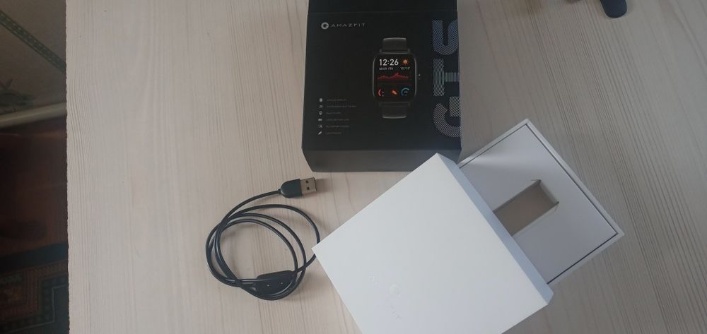 Срочно продам Amazfit GTS