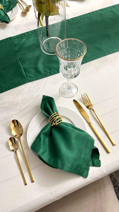 Фарфоровые тарелки