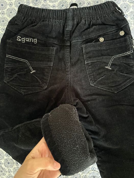 Pantaloni negri, grosi, captusiti