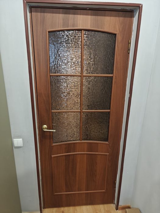 Отдам двери    4шт