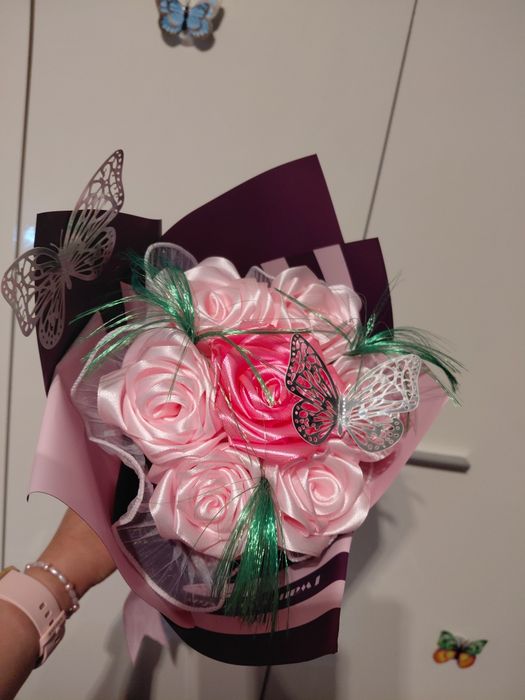 Buchet flori din satin