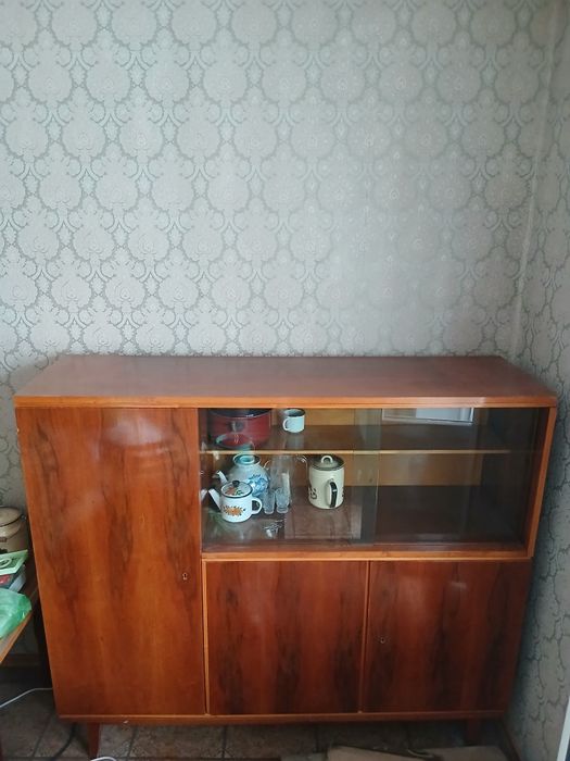 1 сервант и полки качество