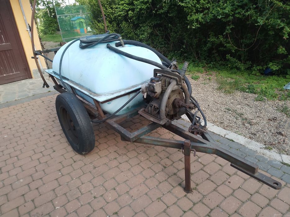 Pompa de stropit pomi fructiferi, vita de vie și alți arbuști +alta