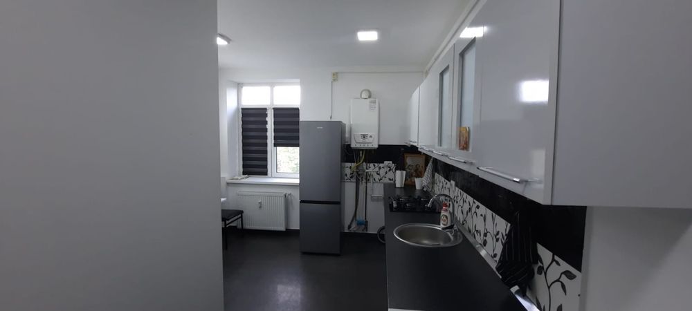 Inchiriere apartament  de lux 2 camere,decomandat