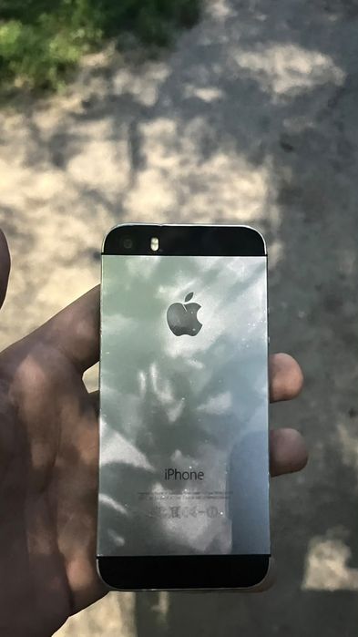 iPhone 5s сломанный
