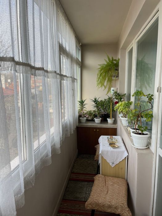 Дава се под наем Тристаен апартамент в Варна, Цветен квартал - 94 кв.м за 548.25 € - Снимка #11