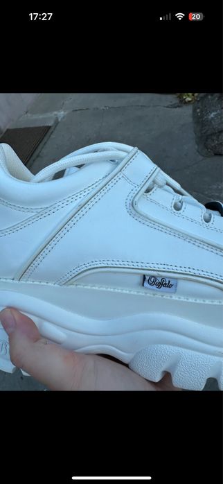 Adidasi talpa inalta