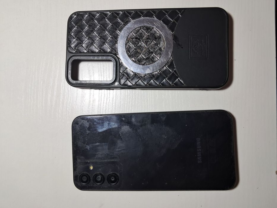 САМСУНГ А 24    хорошим састаяне