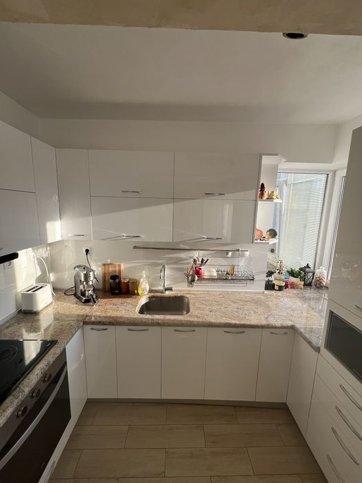 Продава се Тристаен апартамент в Хасково, Дружба 1 - 130 кв.м за 1500 €/кв.м - Снимка #1