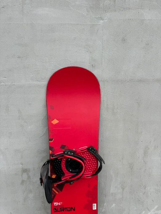 Placa snowboard Burton Cruzer V-Rocker 154cm wide cu legături Burton