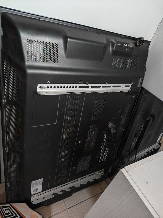 Продается телевизор