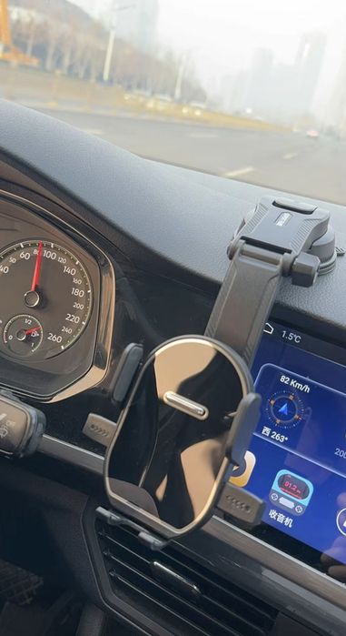 Держатель в машину для телефона