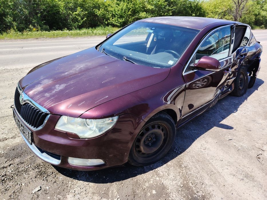 Продавам Шкода Супърп на части 2010г 2.0тди 170кс