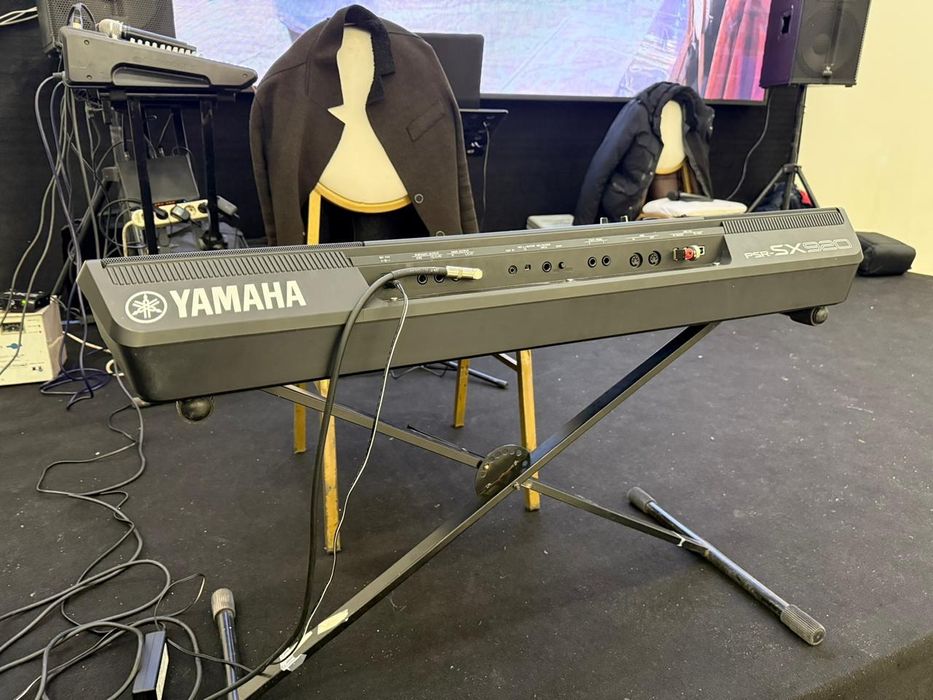 Продам ямаха PSR920