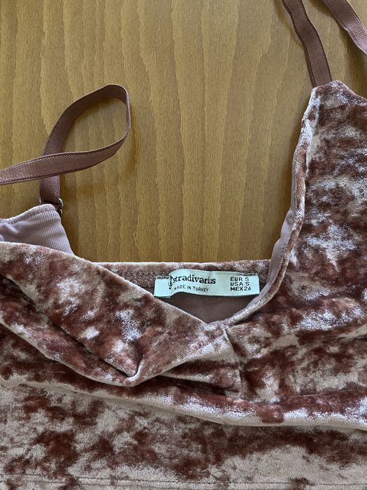 Потници в различни цветове и размери по 5€, Stradivarius, Shein, New Yorker, сивият потник от 2 снимка е в М размер, прочетете описанието!