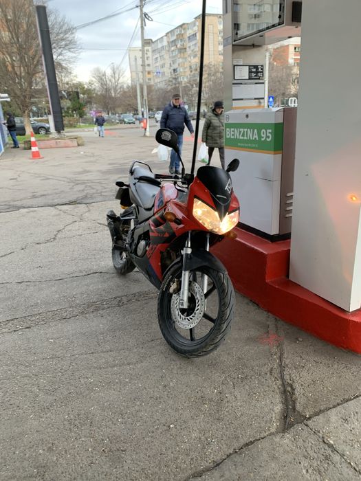 vand honda cbr 125 r 2004 schimb cu auto