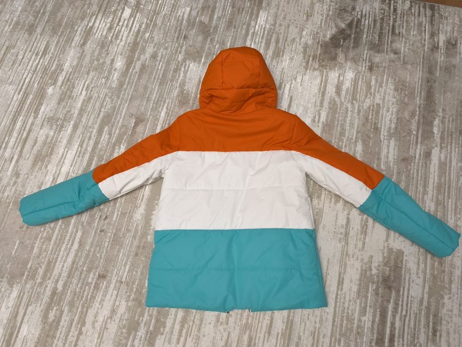 Женская зимняя куртка