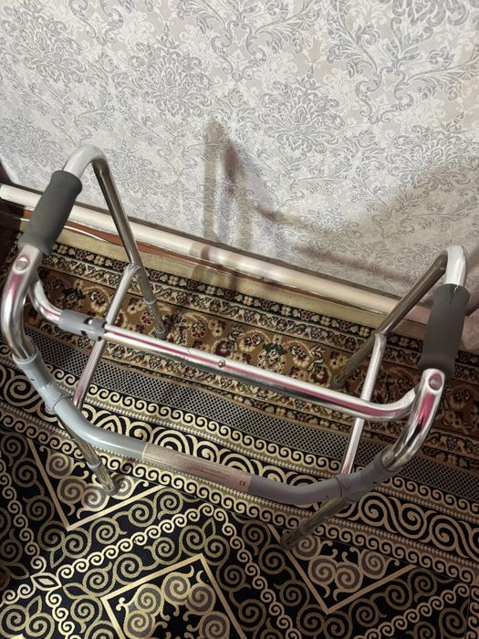 продам Ходунок