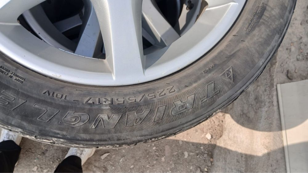 Продам диски и покрышки от пассат б5