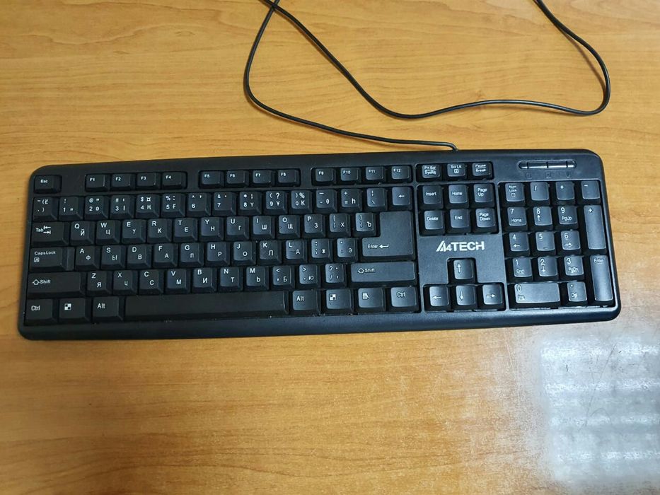 Продам клавиатуру