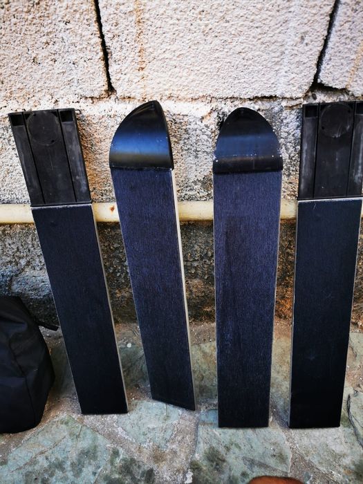 Vând schiuri tura pliabile cu legături pt bocanci