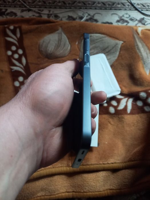 Samsung A16 ideal tiniq 128GB hotira 6GB aperativka karobka dakument.