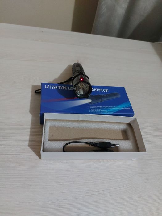 Lanterna cu electrosoc LS1298