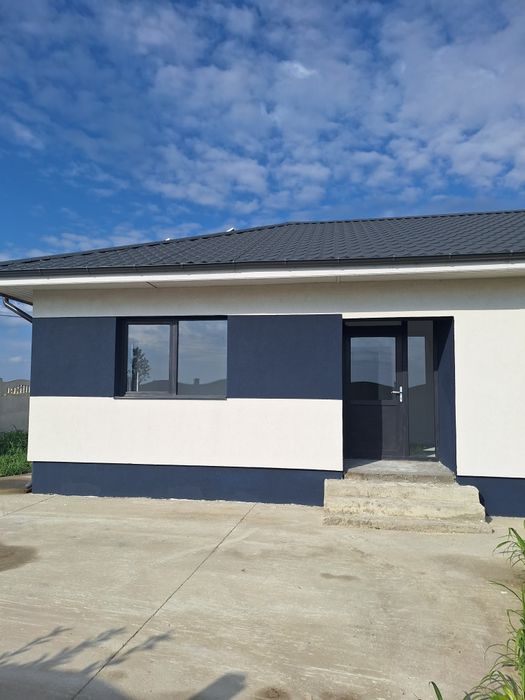 Casa nouă de vânzare