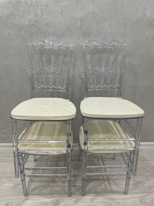 Столы и стулья с посуды