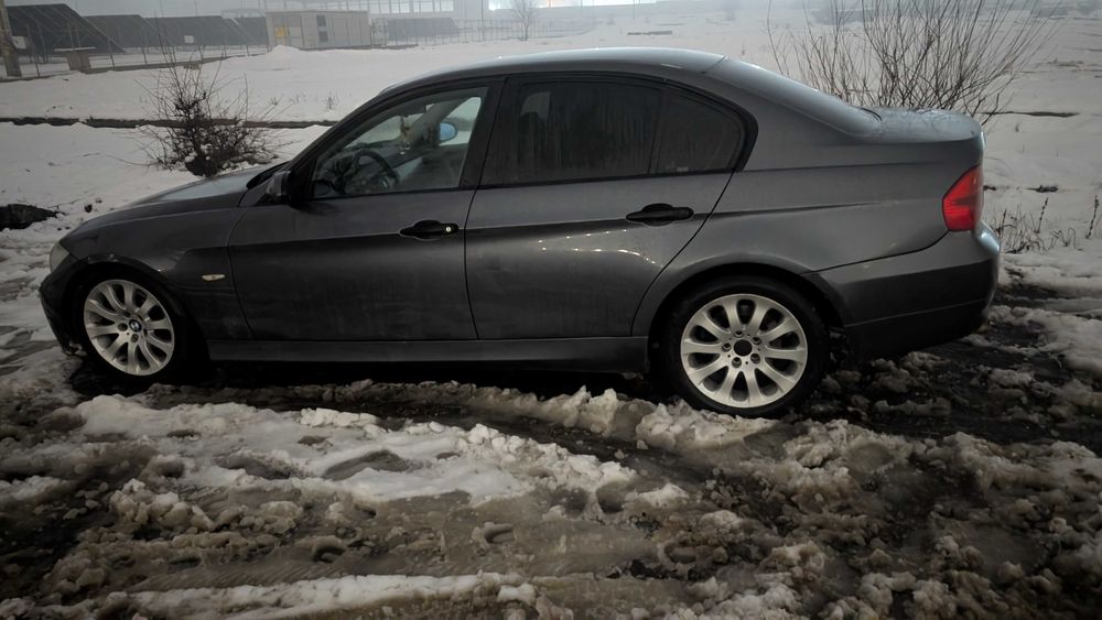 Vând BMW seria 3