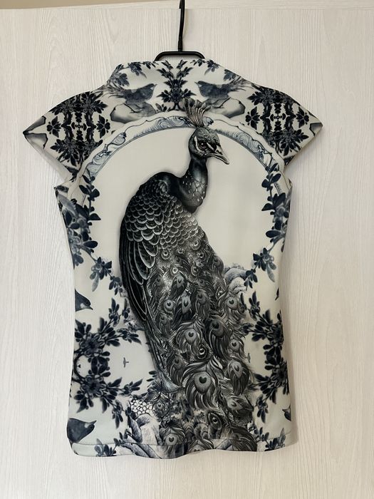 Ефектен топ 29 Desire